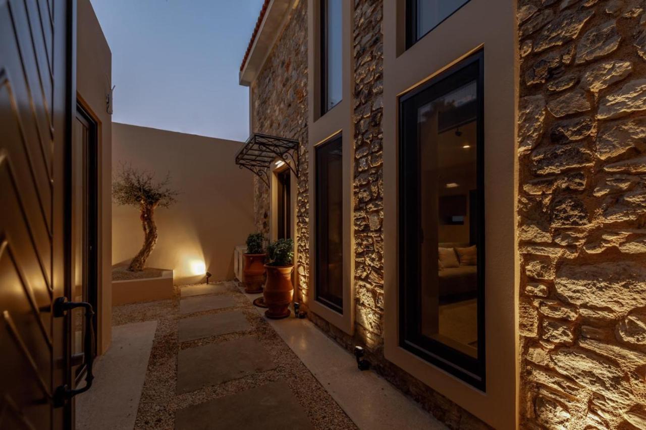Villa Spitaki By The Sea